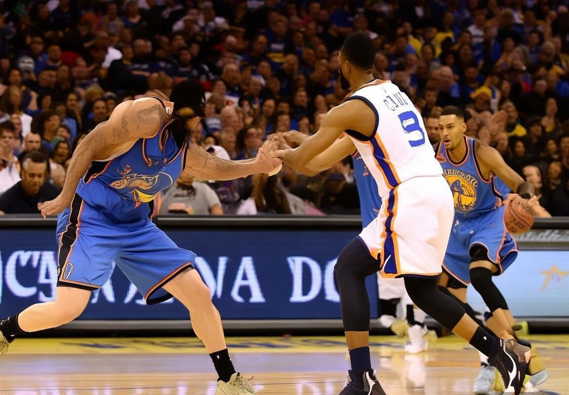 2016NBA西决：73胜勇士VS雷霆巅峰对决回顾(图2)